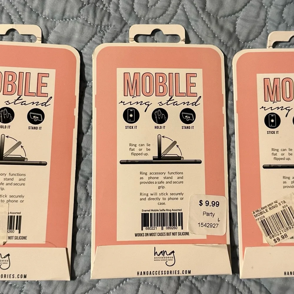 12 Brand New Popsockets. Each one is priced differently